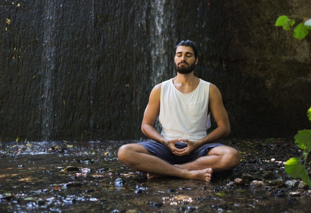 Man-Meditation helps to communicate with confidence