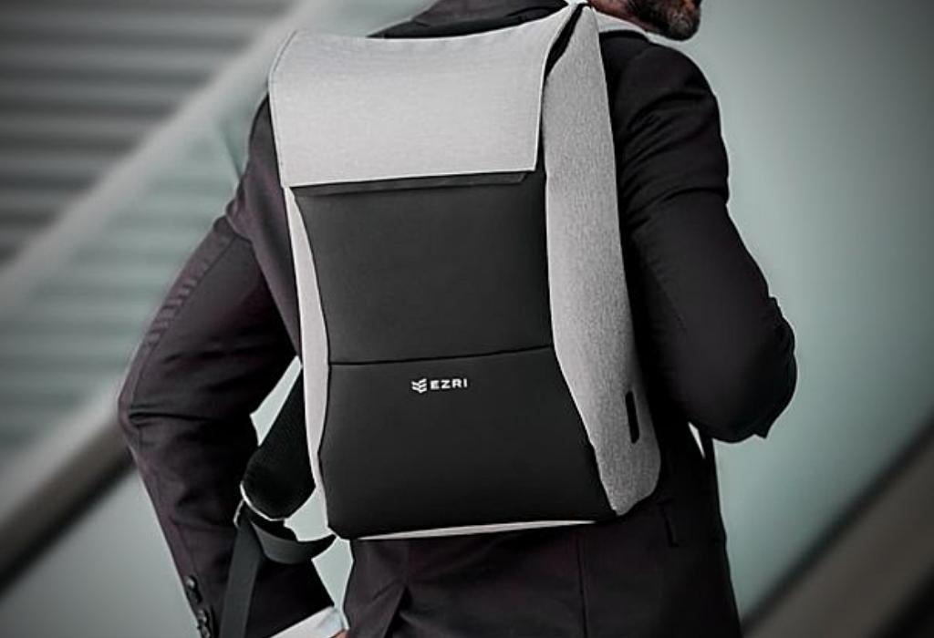 Business Backpacks For Men (Why Wear A Backpack To Work?)