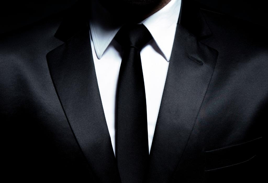How to Style A Men's Black Suit How to Style A Men's Black Suit
